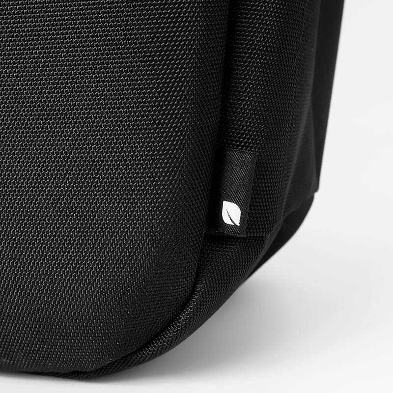 インケース Incase トートバッグ Grid 2Way Tote Bag グリッド トート メンズ レディース バッグ 15L 通勤 通学 ビジネス 軽量 撥水 ロゴ ブラック INCO500103-BLK / 137265053005 | ブランド [正規取扱店]