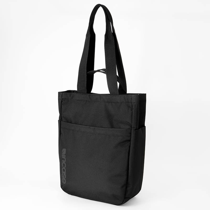 インケース Incase トートバッグ Grid 2Way Tote Bag グリッド トート メンズ レディース バッグ 15L 通勤 通学 ビジネス 軽量 撥水 ロゴ ブラック INCO500103-BLK / 137265053005 | ブランド [正規取扱店]