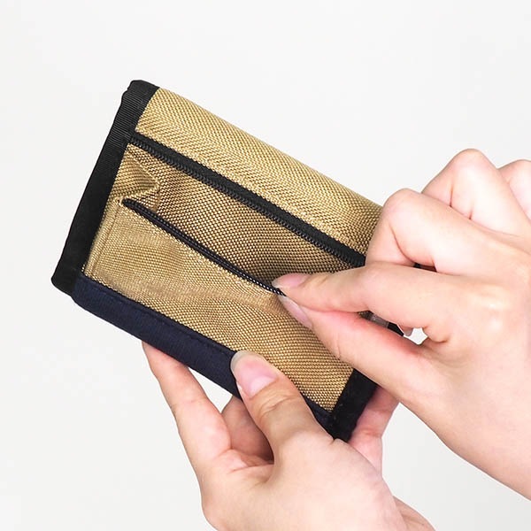 チャムス CHUMS 三つ折り財布 トリフォルドウォレット スウェットナイロン Trifold Wallet Sweat Nylon 財布 ミニウォレット メンズ レディース ロゴ 撥水 CH60-3612 | ブランド [正規取扱店]