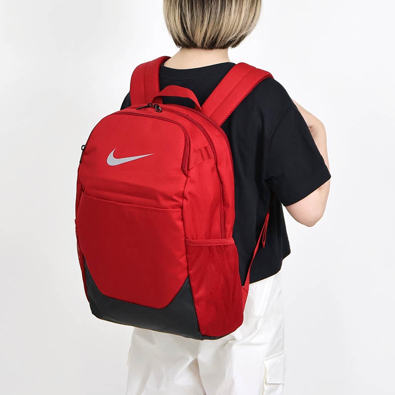 ナイキ NIKE バックパック ブラジリア Brasilia メンズ レディース デイパック リュック 24L 通勤 通学 スクールバッグ スクバ スポーツ アウトドア 軽量 ロゴ 2026年秋 新作 タフレッド IB4408-608 | ブランド [正規取扱店]