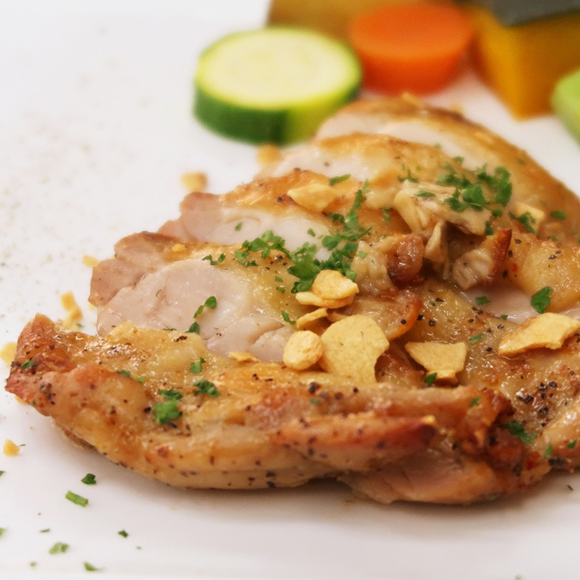 【国産若鶏】ガーリックステーキ(鶏もも肉)