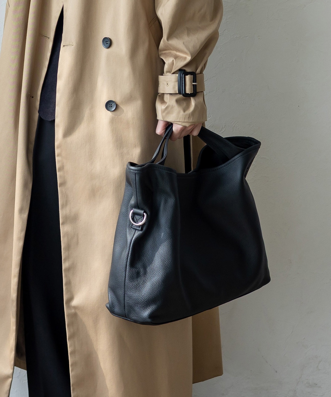 美品　ノーリーズ　スクエアトートバッグ　本革　2way 人気完売 美品 ノーリーズ スクエアトートバッグ 本革 2way 人気完売 本牛革2way