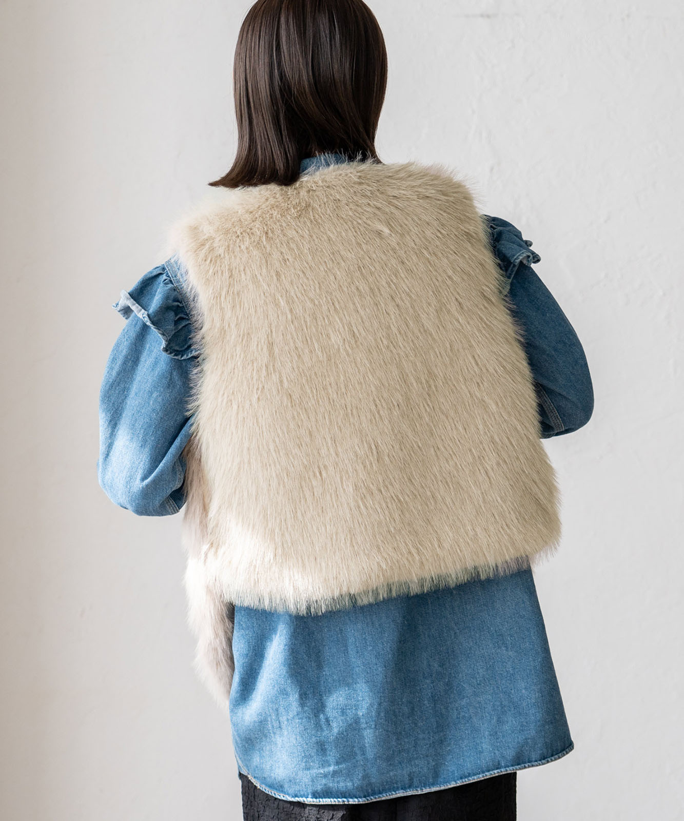 アシンメトリーヘムフェイクファーベスト | ファッション,アパレル