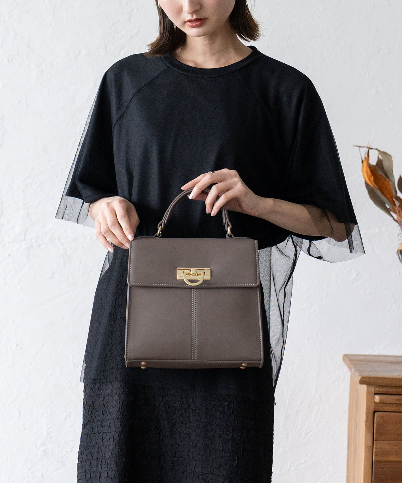 ★Ferragamo★ワンダ イースト ウエスト ハンドバッグ FERRAGAMO フェラガモ ハンドバッグ 2WAY STUDIO レディース THE