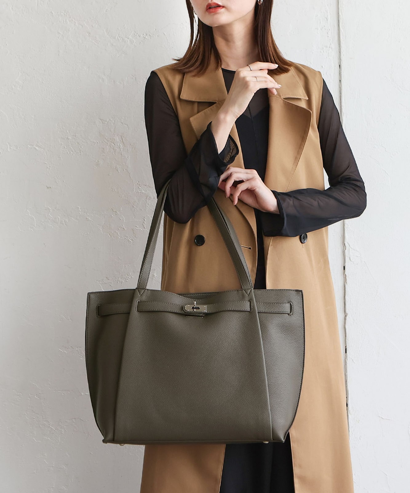極美品 トッズ Girelli ジレリ レザートートバッグ ハンドバッグ 極美品 トッズ Girelli ジレリ レザートートバッグ ハンドバッグ