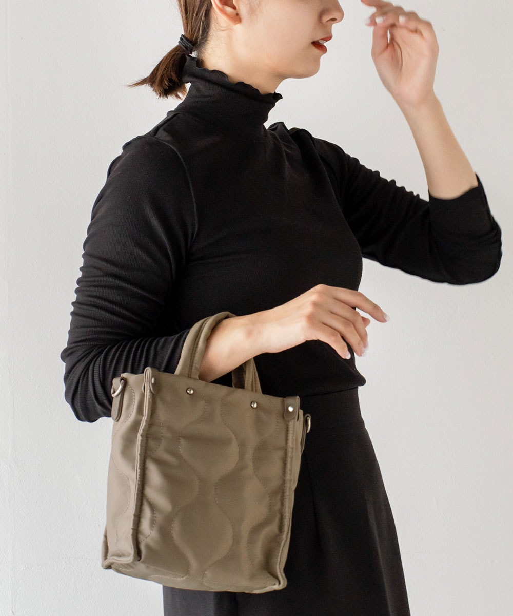 ファミリア ❤︎ナイロンキルティング　バッグ VitaFelice キルティング トートバッグ レディース ナイロン