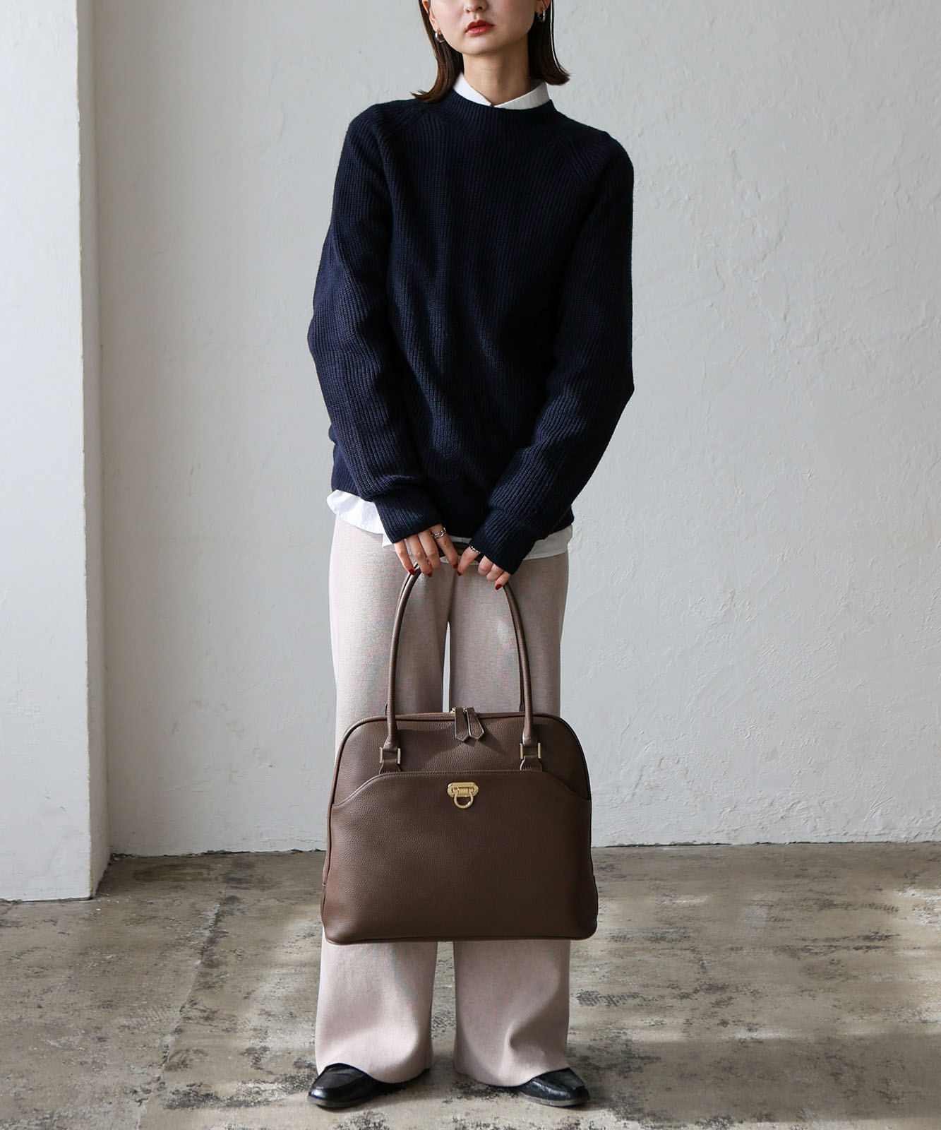 ❣️専用❣️【定価：19,800円】ラウンドファスナーロングハンドル本革トートバッグ ラウンドファスナーロングハンドル本革トートバッグ | バッグ,トート