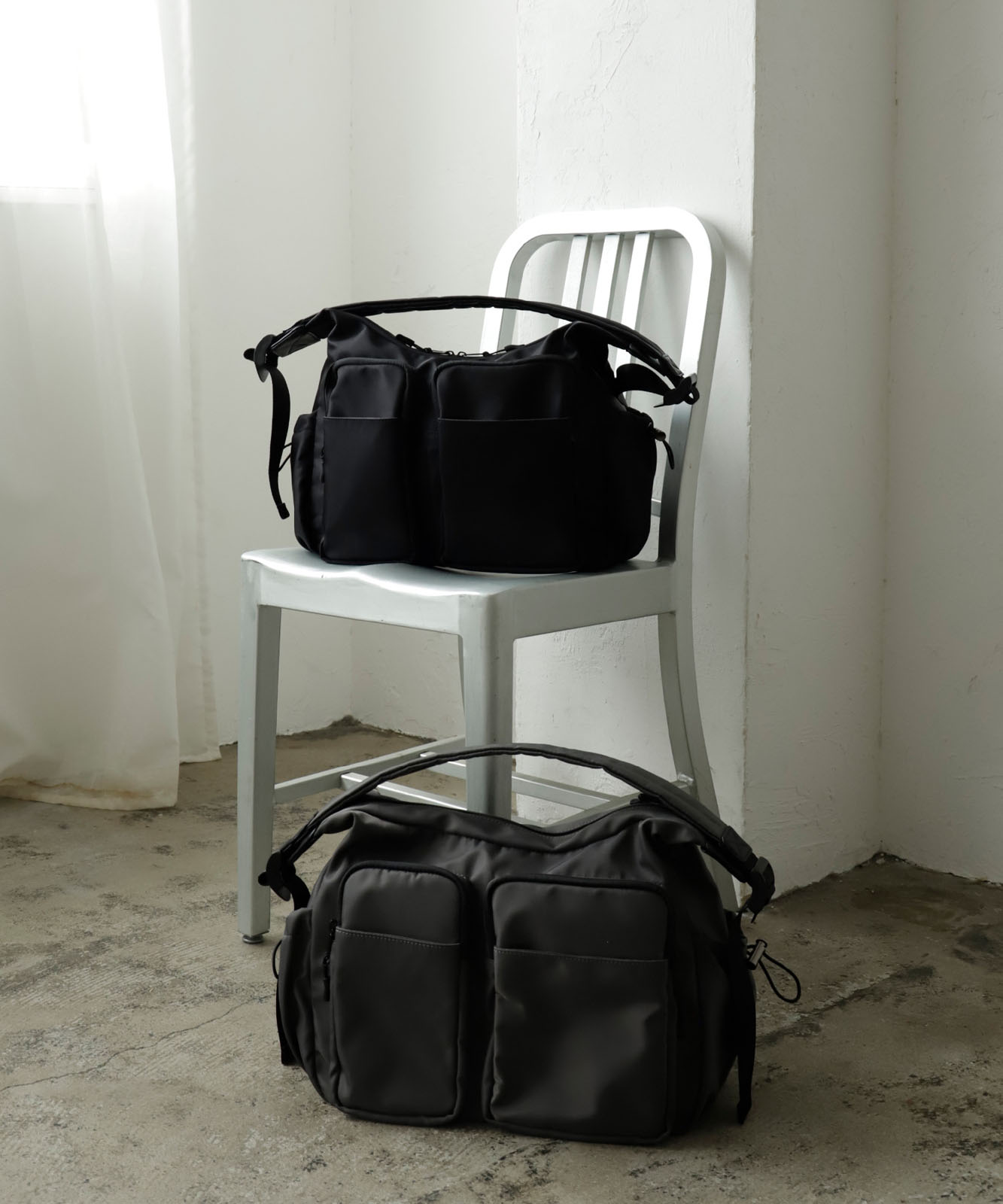 黒 ナイロン ショルダーバッグ ジッパーポケット付き マルチポケットナイロンショルダーバッグ | すべての商品