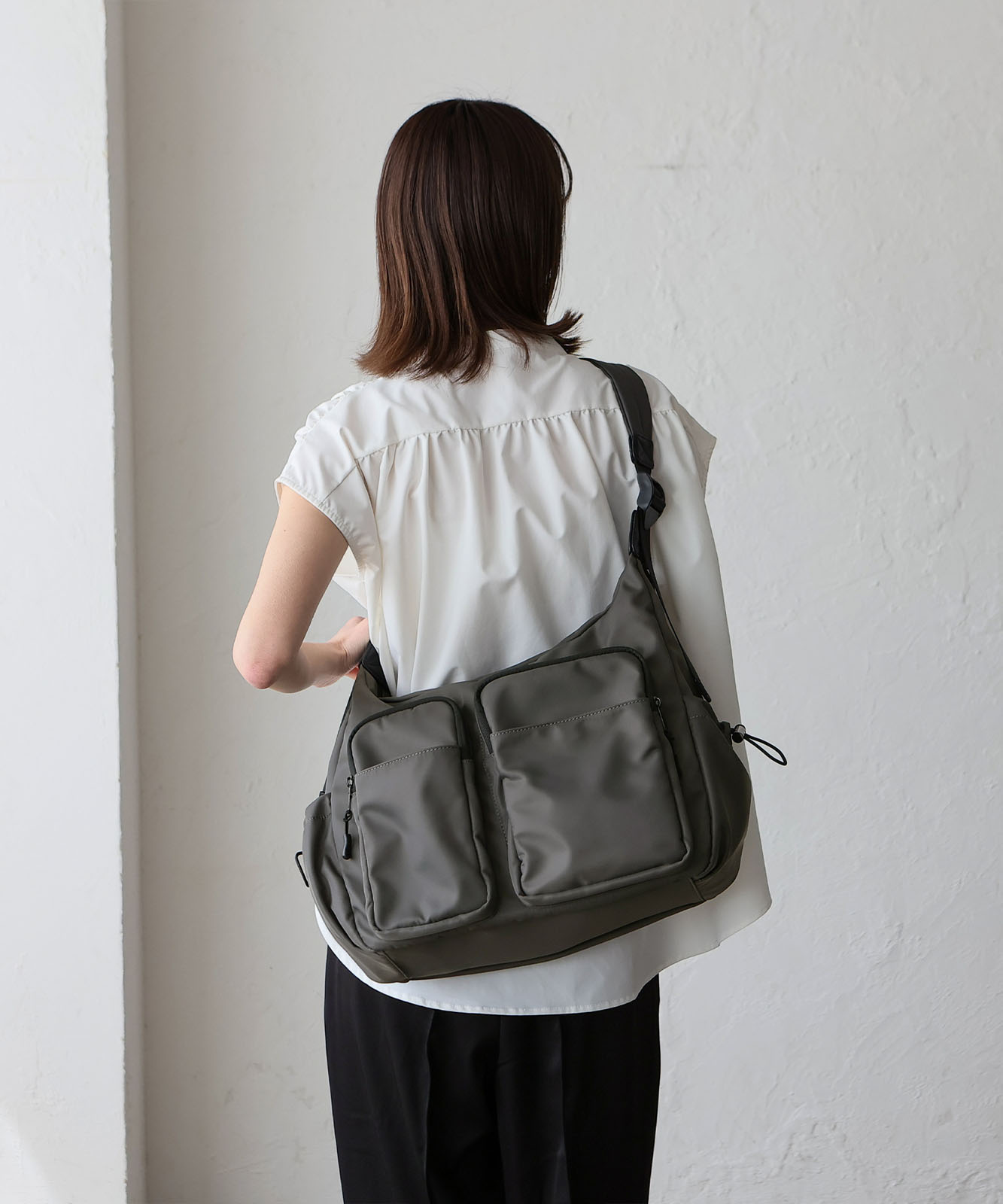13ポケット】ナイロンショルダーバッグ | バッグ,ショルダー