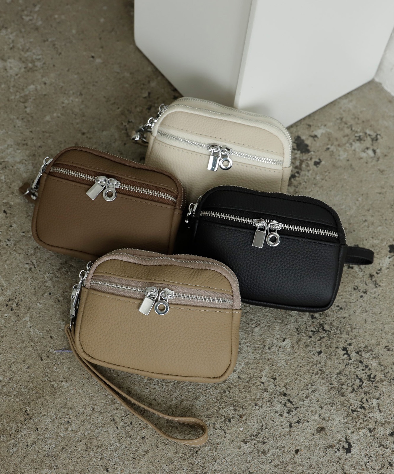 牛革マルチケース（ミニストラップ付き） | 雑貨・小物,ファッション