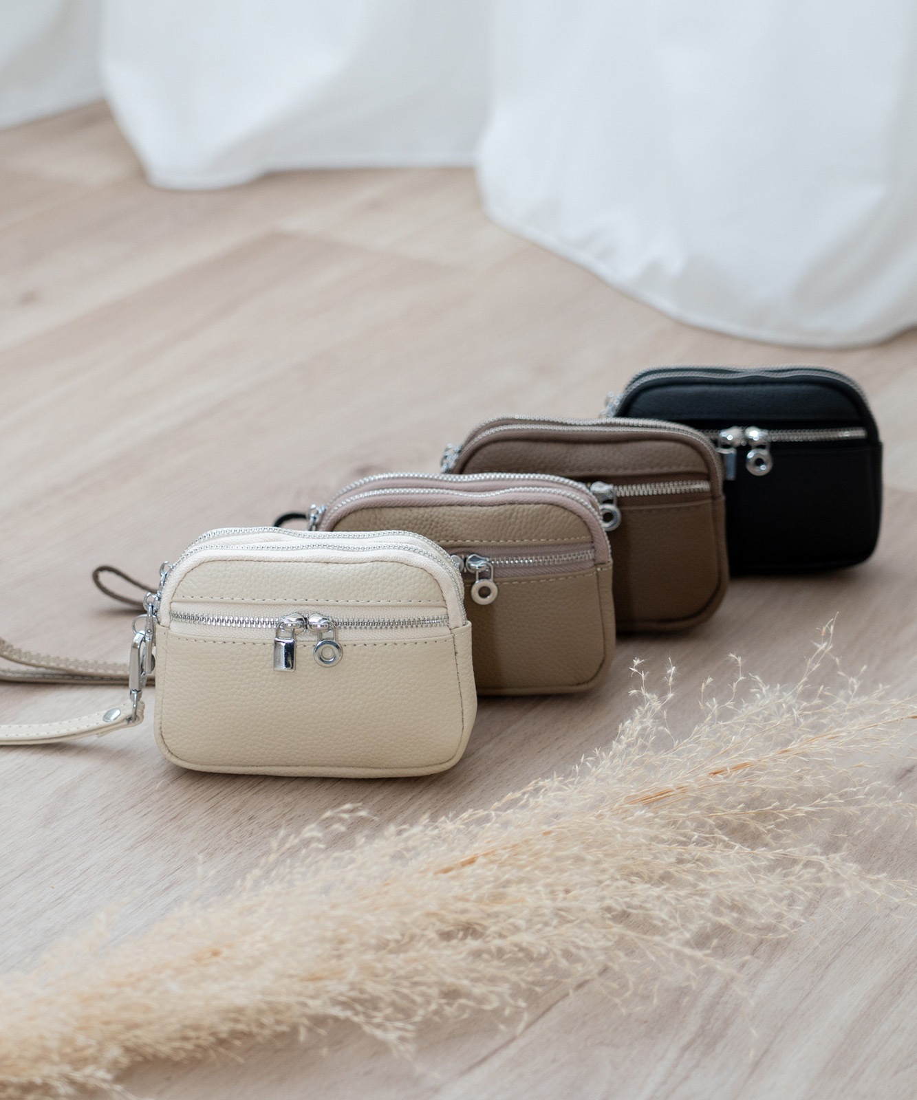 牛革マルチケース（ミニストラップ付き） | 雑貨・小物,ファッション