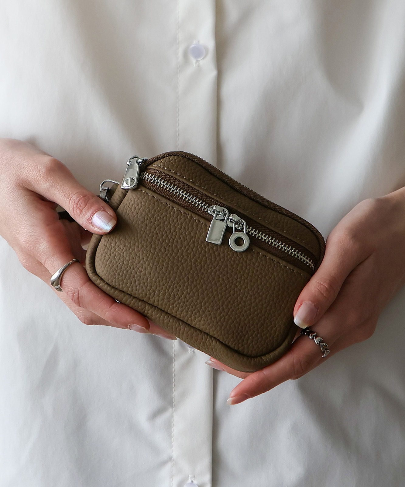 牛革マルチケース（ミニストラップ付き） | 雑貨・小物