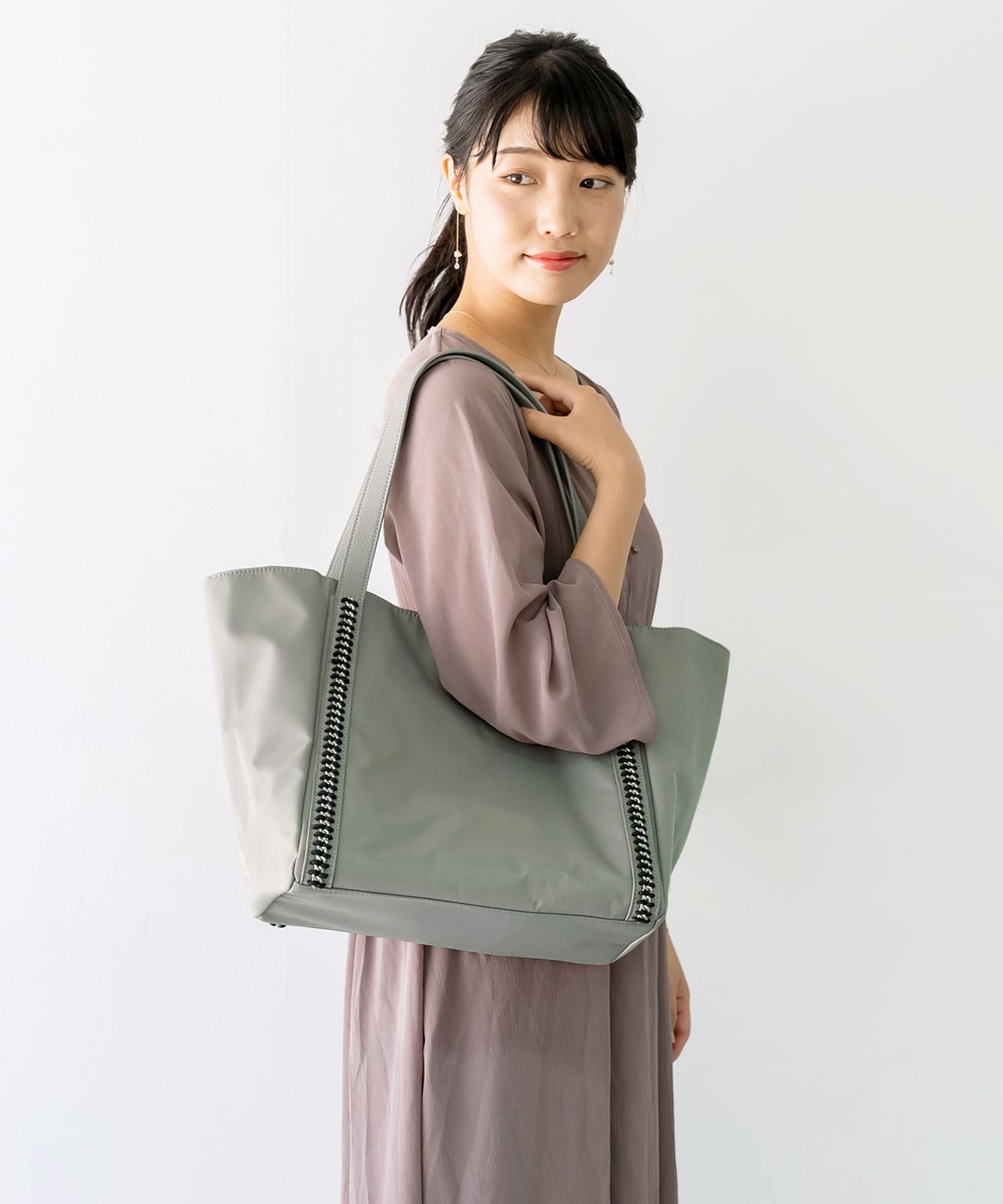 チェーンバッグ 楽天市場】本革 チェーンバッグ ショルダーバッグ【 第2世代