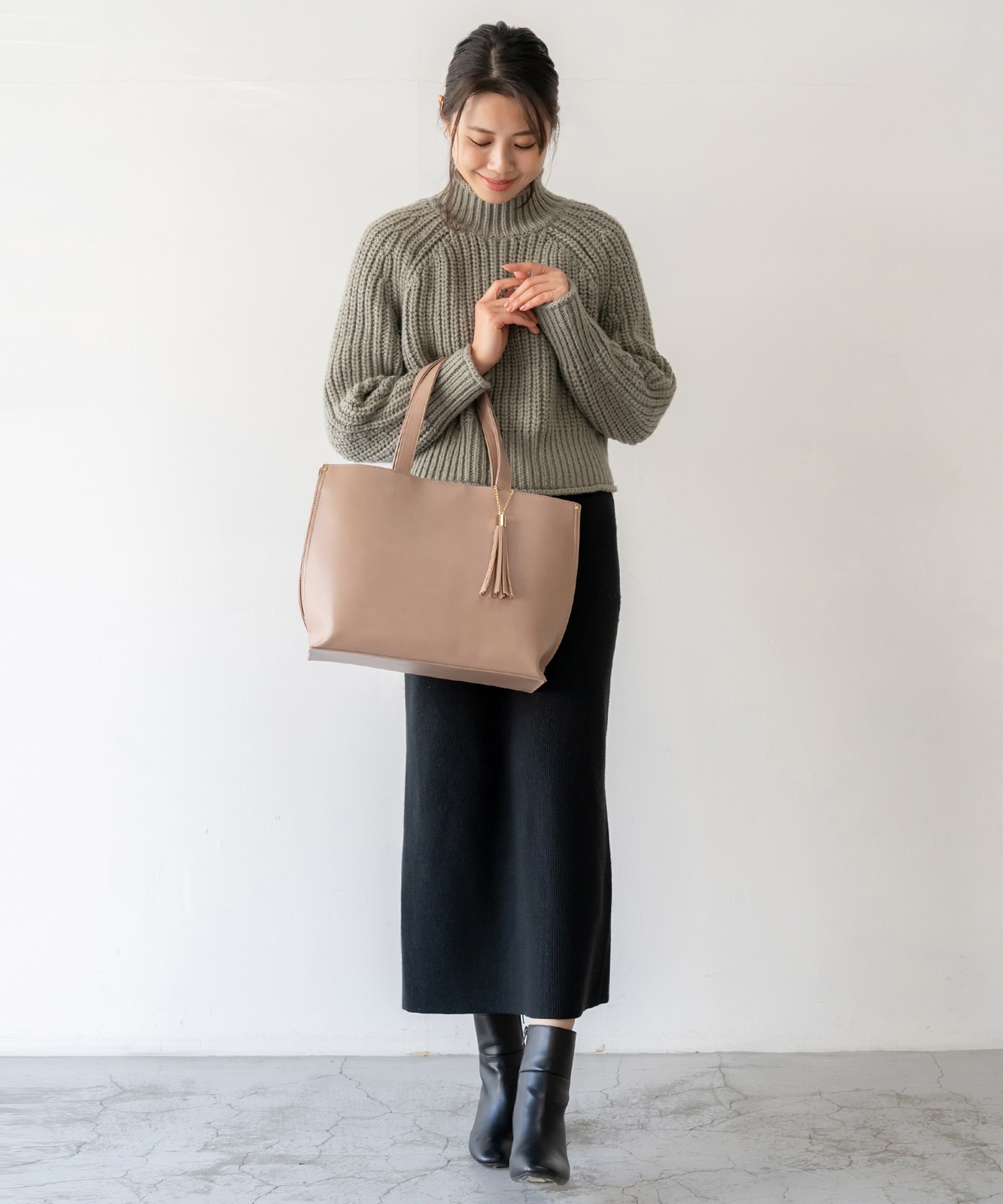 黒い合成皮革トートバッグ タッセル付き タッセル付き3ROOMビジネストートバッグ | バッグ,トートバッグ