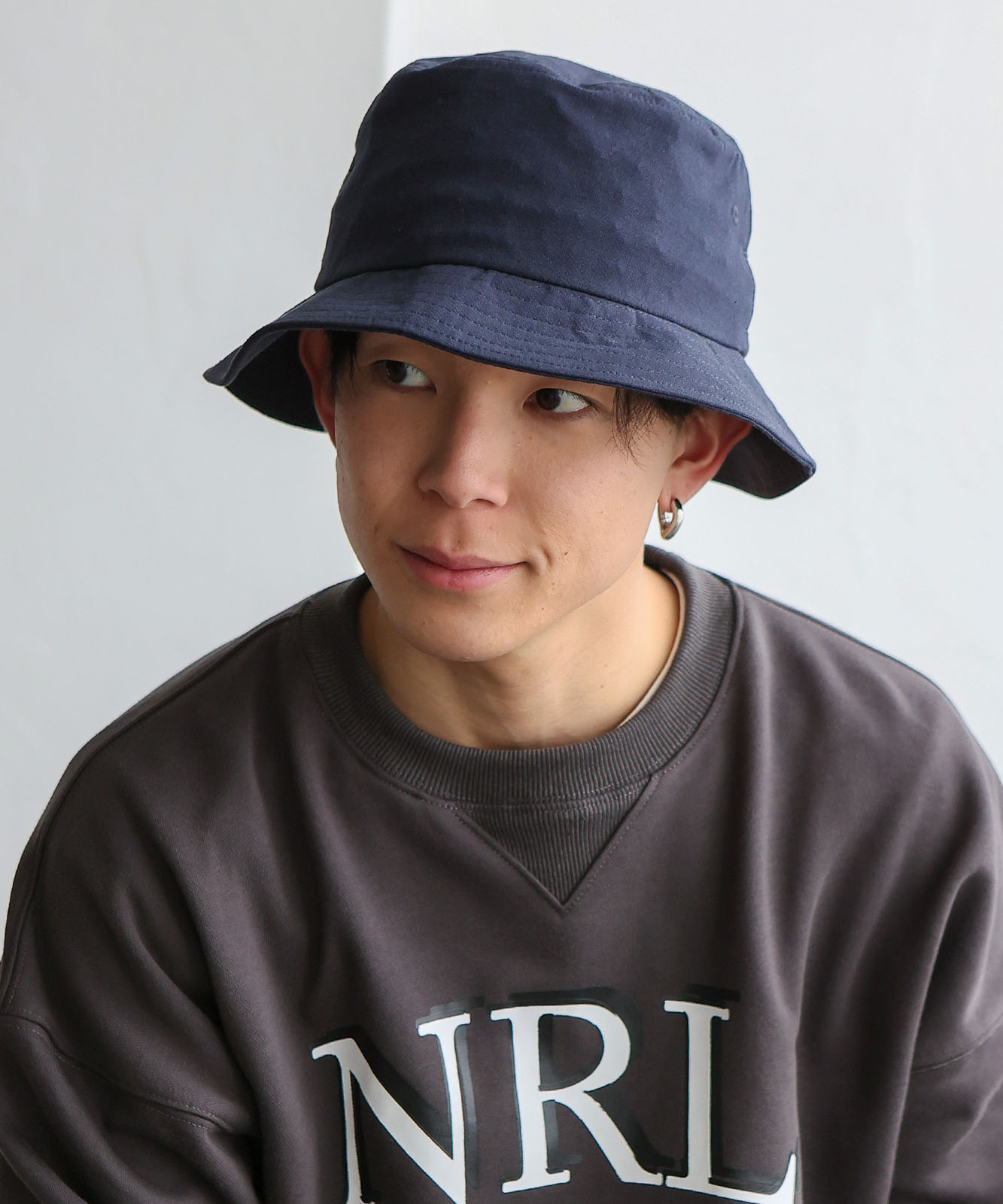 VELLA エメラルドグリーン ジャケット M ショルダーパッド コサージュ VELLA エメラルドグリーン ジャケット M ショルダーパッド