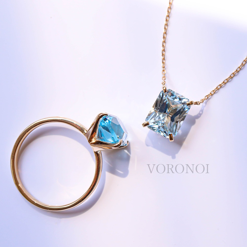 【 5営業日以内発送 / 在庫限り 】VORONOI Open Setting エメラルドカット 「スカイブルートパーズ」 - シンプル - リング / K10WG