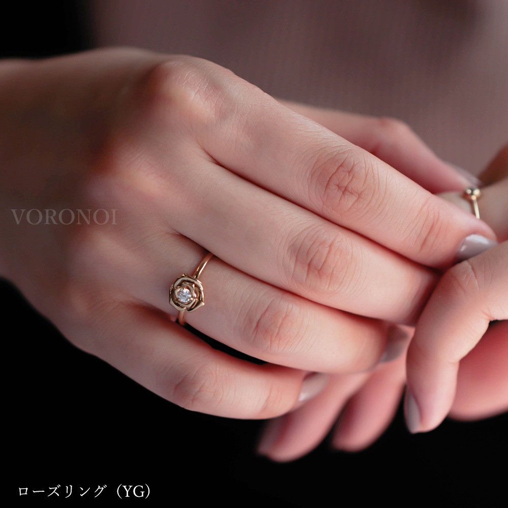 【豪華仕様】白金の薔薇　モアサナイト  ダイヤ　リング　K18ホワイトゴールド オーダーメイド 鑑別書付き リング k18 ゴールド 1.5ct モアサナイト