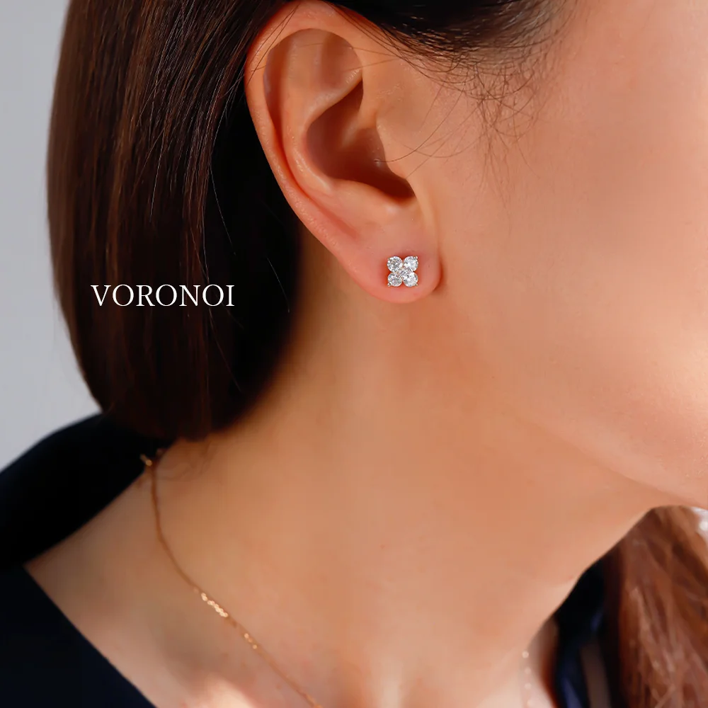 ラボグロウンダイヤモンド 計0.80ct フラワーモチーフ ピアス K18 / Pt950「ハナミズキ」