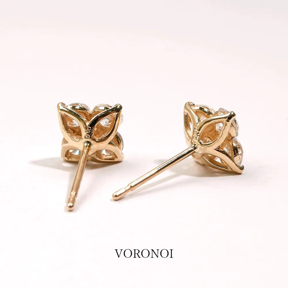 ラボグロウンダイヤモンド 計0.80ct フラワーモチーフ ピアス K18 / Pt950「ハナミズキ」