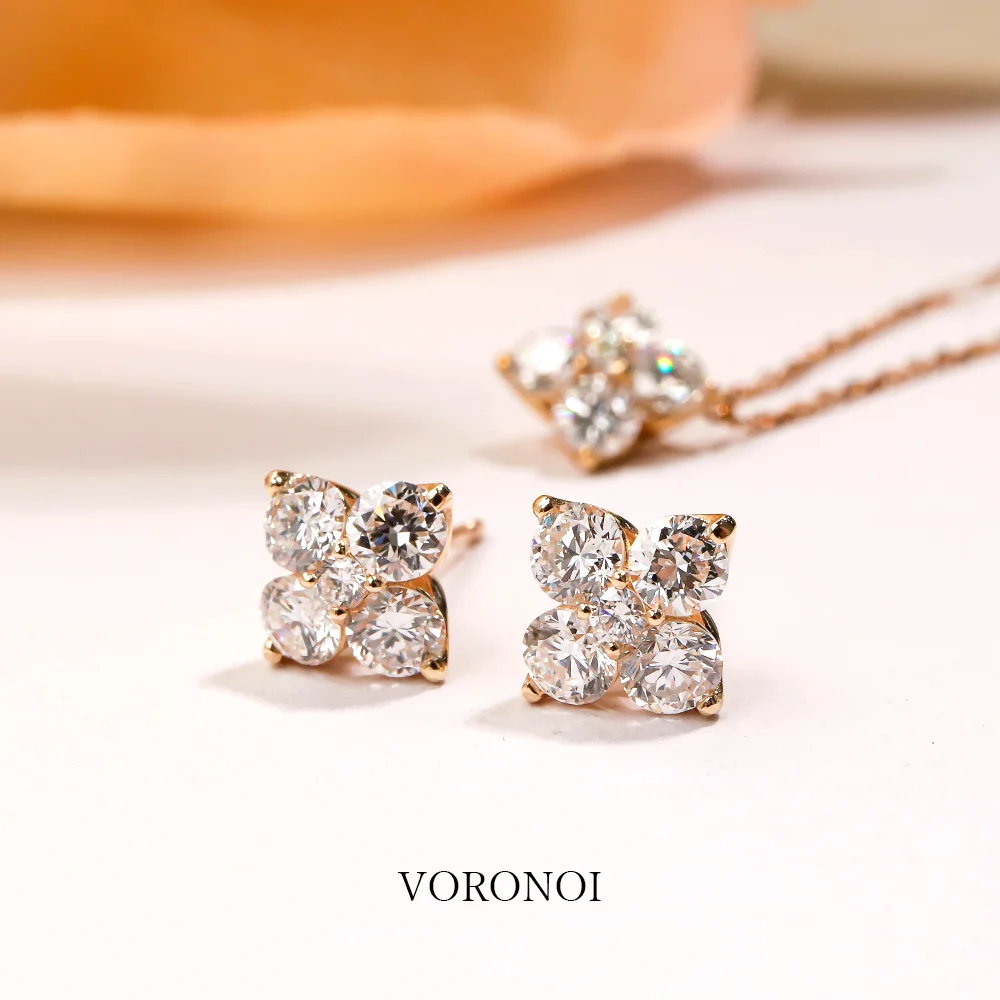 ラボグロウンダイヤモンド 計0.80ct フラワーモチーフ ピアス K18 / Pt950「ハナミズキ」