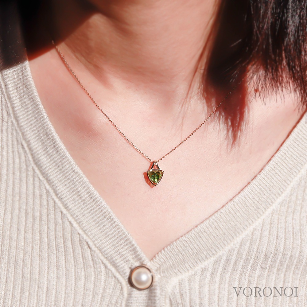 MINAMO-Triangle- シンプルネックレス