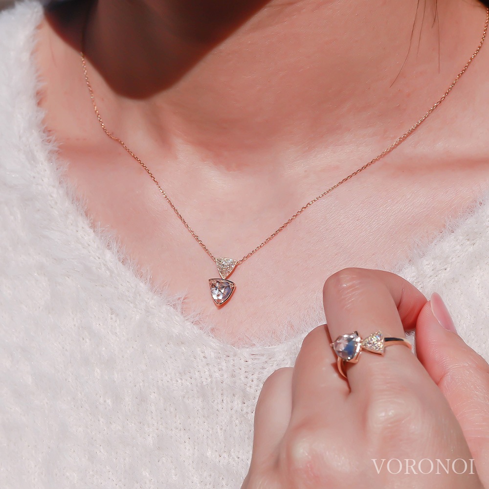 MINAMO-Triangle- ダイヤモンドネックレストップ