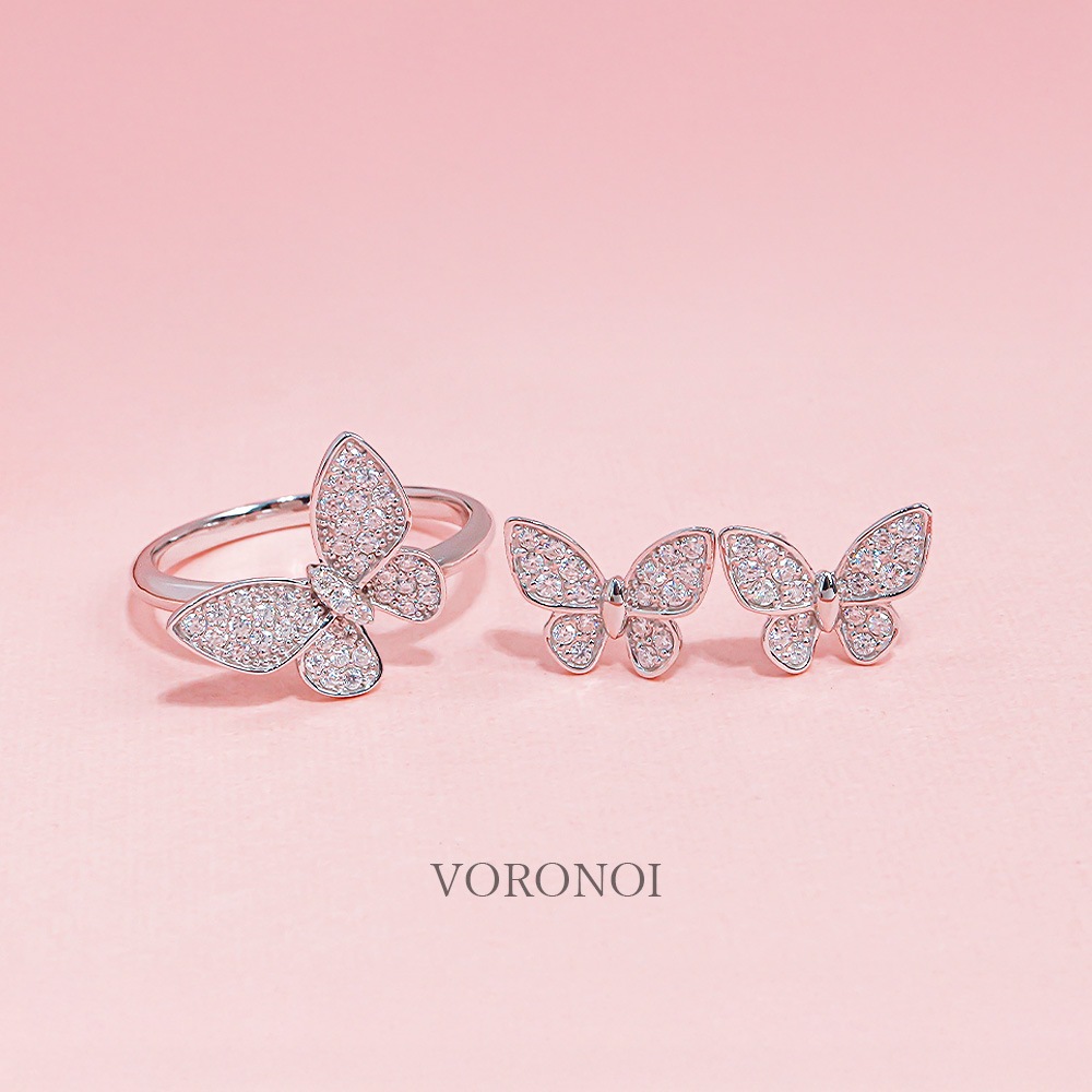 蝶々 ダイヤモンド パヴェ ピアス（中） K10