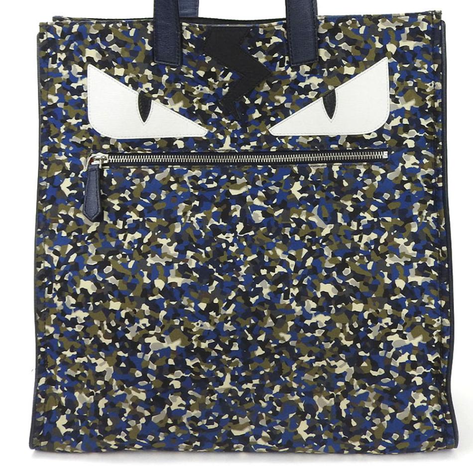FENDI バッグモチーフ スカーフ 約90cm x 90cm イタリー製 ウィメンズ デザイナー スカーフ | FENDI JP