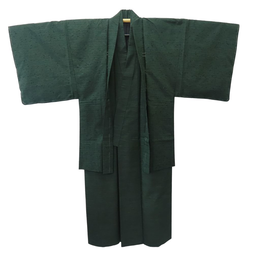 中古 着物セット ひげ紬 しつけ糸あり 正絹(金銀糸除く) ダークグリーン 羽織 アンサンブル 鷹 和装 呉服 和服 きもの メンズ 男性 中古】 着物セット ひげ紬 しつけ糸あり 正絹(金銀糸除く) ダーク
