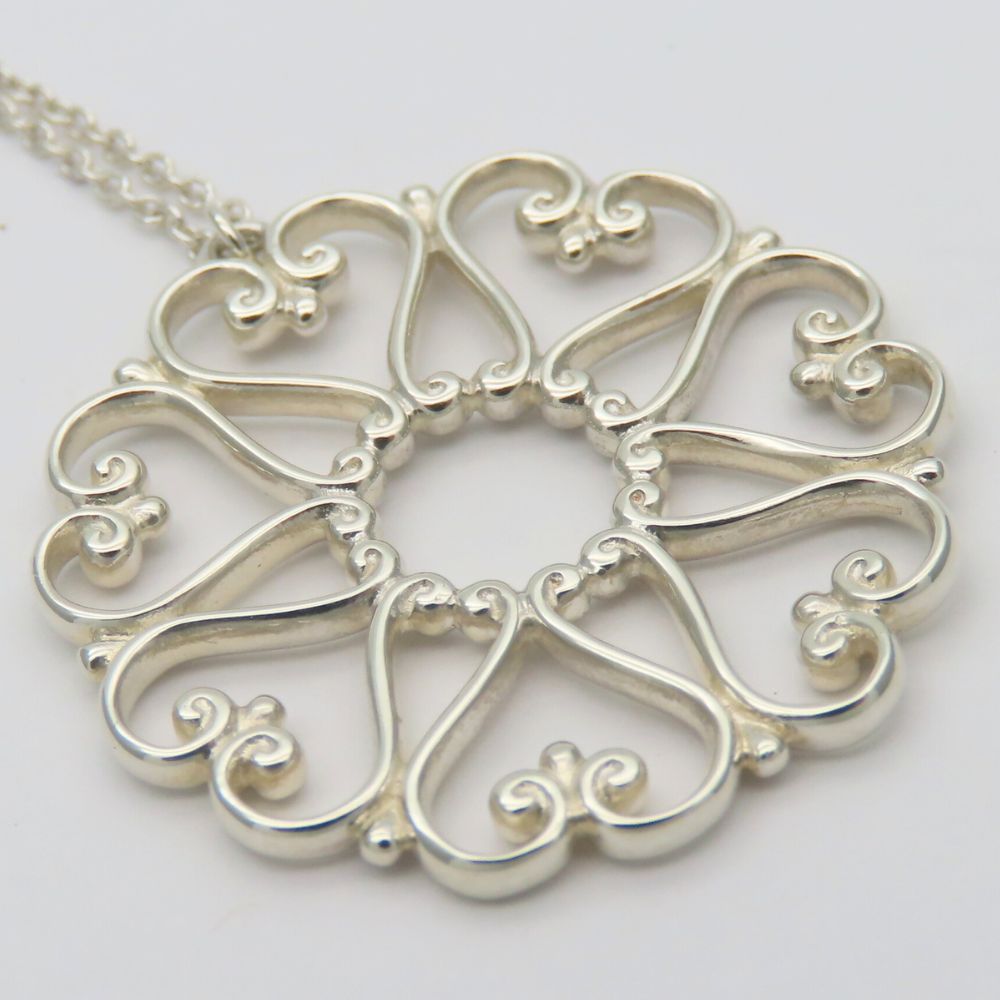 中古】 ティファニー ネックレス ヴェネチアゴルドーニ メダリオン