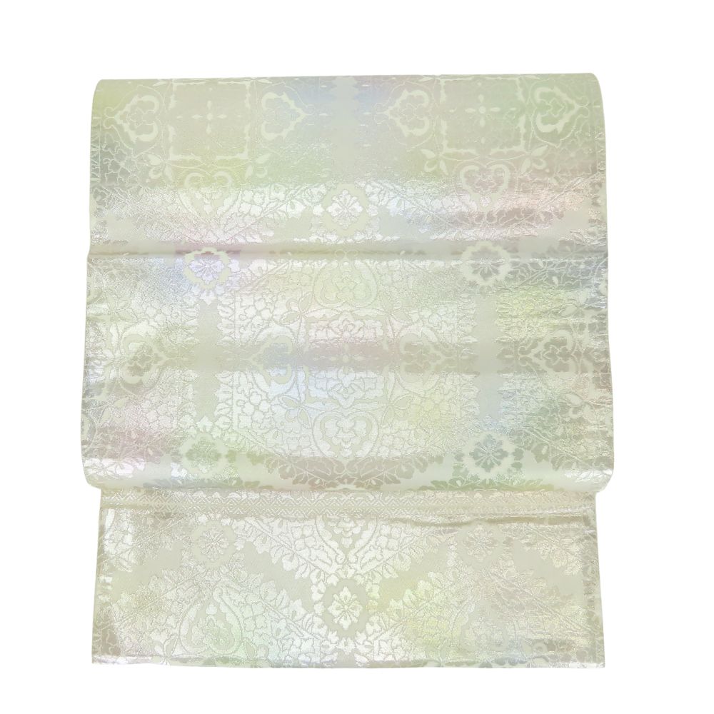 中古 袋帯 亀甲更紗紋 やまと 正絹(金銀糸除く) シルバー クリーム系 虹色 光沢 六通柄 フォーマル 和装 呉服 和服 きもの レディース 女性 中古】 袋帯 亀甲更紗紋 やまと 正絹(金銀糸除く) シルバー クリーム系