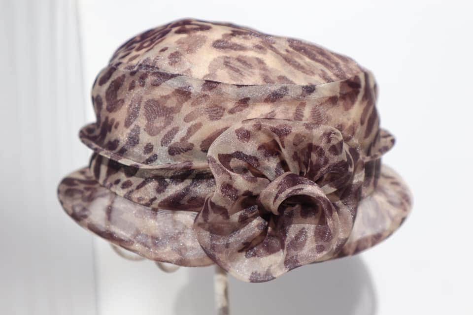 Υ-See-through-Leopard