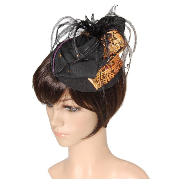 �إåɥɥ쥹 - In Contrast