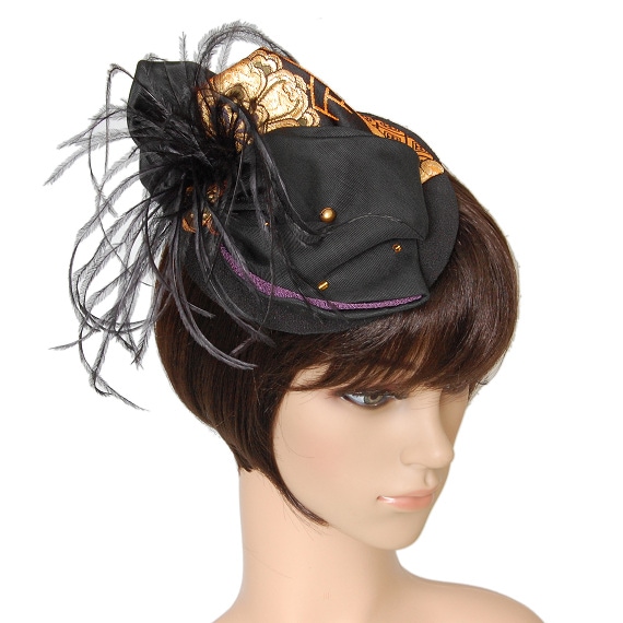 �إåɥɥ쥹 - In Contrast