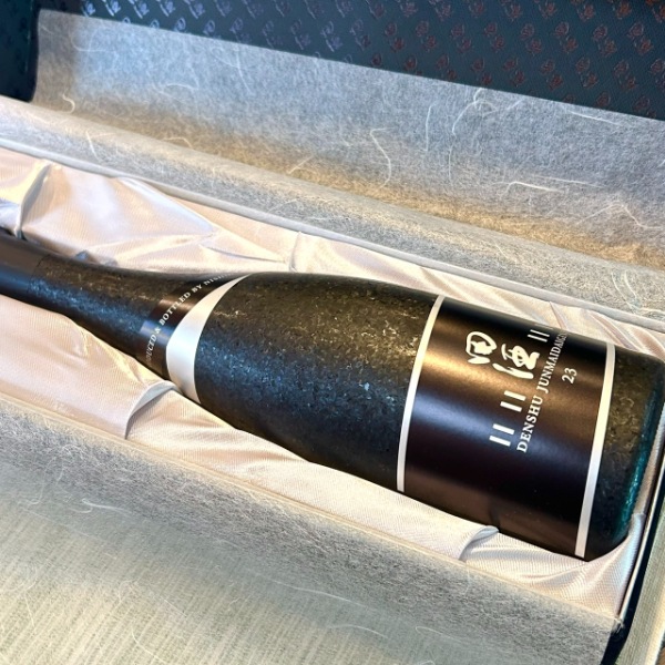 田酒 (でんしゅ) 純米大吟醸 二割三分 720ml [限定酒] ※店頭予約販売