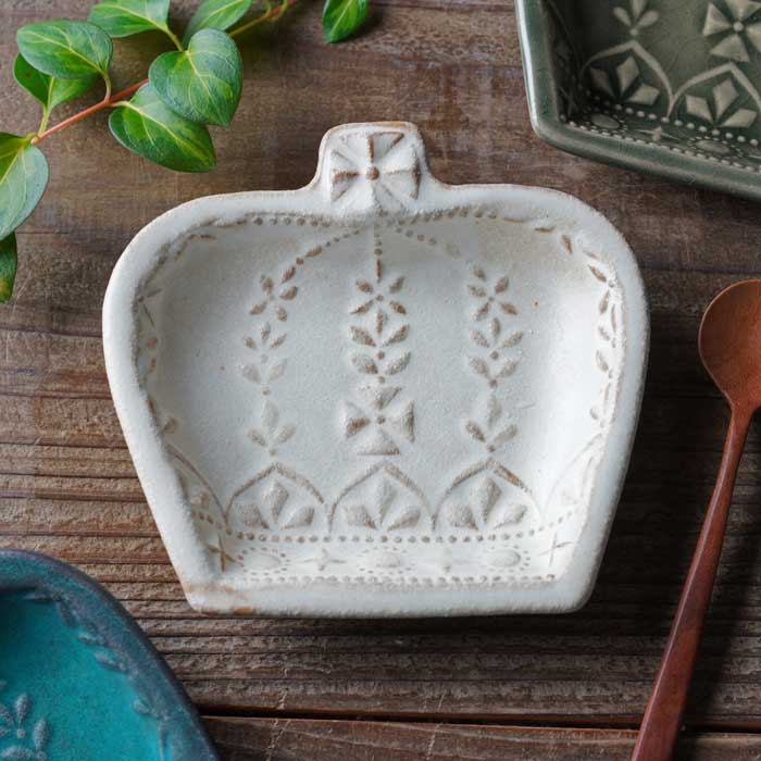 益子焼 王冠の小皿 kinari / シンデレラシリーズ わかさま陶芸