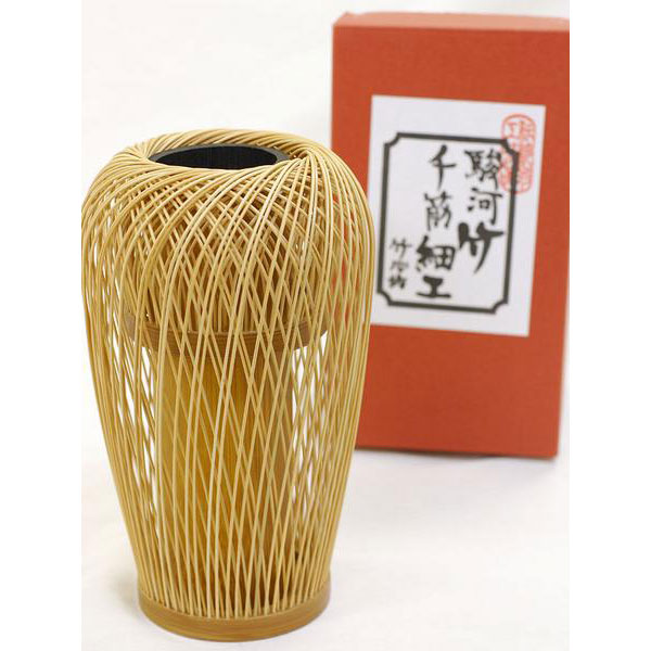 駿河竹千筋細工　花器　華つぼ　静岡県伝統工芸品　伝統工芸士・大村竹心坊 作　職人が竹ひごを組んで千筋にして作り上げられた花瓶　繊細で滑らかな曲線美|花器・花瓶|インテリア