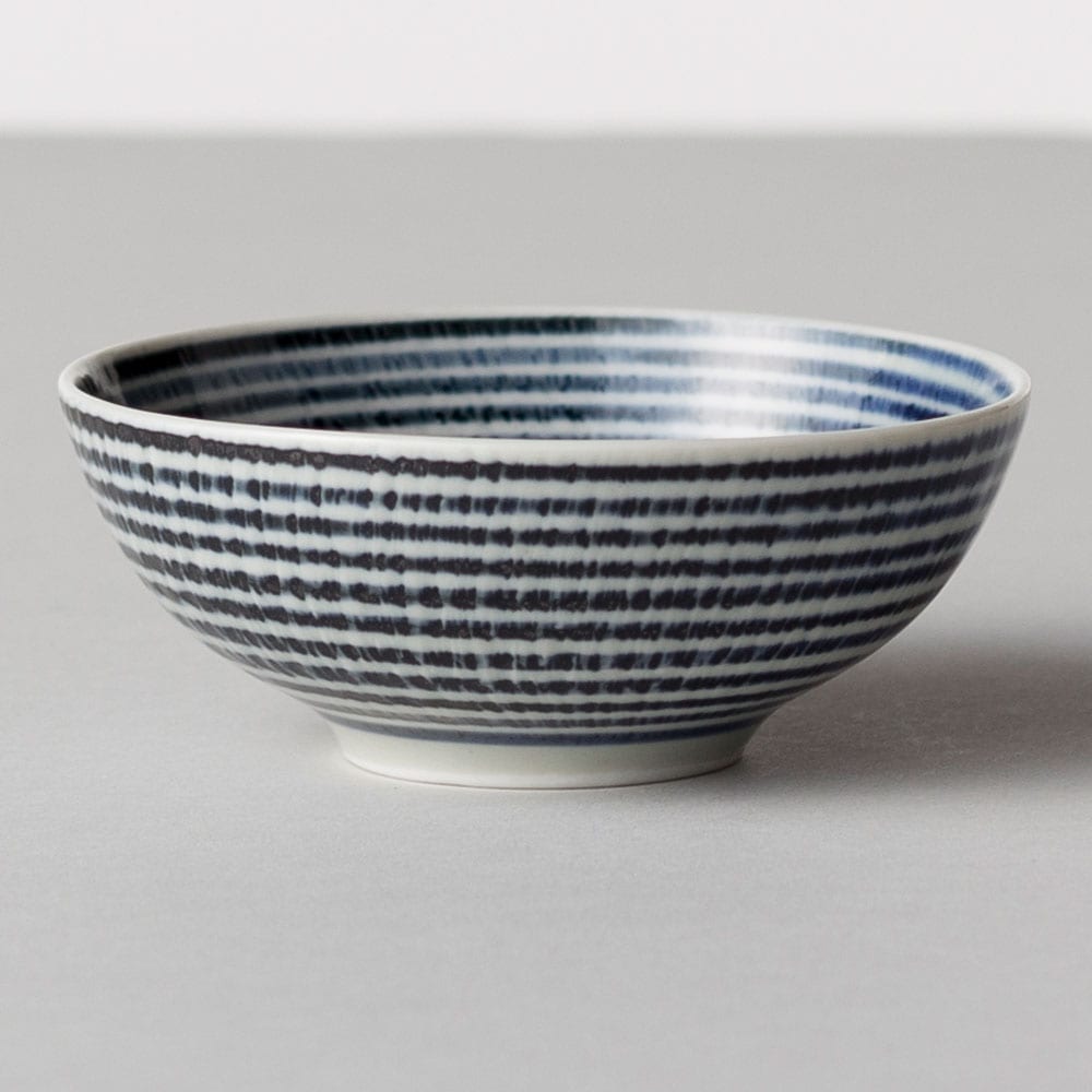 波佐見焼　藍駒　小鉢　日本製　磁器食器　温かみのある手描きのしましま模様　副菜や一品物に　BARBAR マルヒロ　長崎県の工芸品　Aikoma small bowl  Nagasaki craft