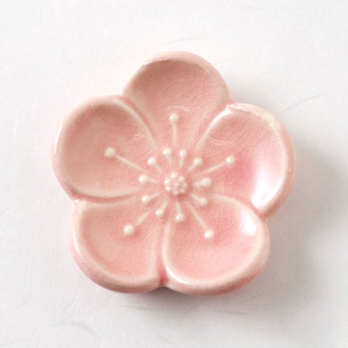 瀬戸焼箸置き　小梅箸置　赤 (K3453)　Seto-yaki Chopstick rest of Koume