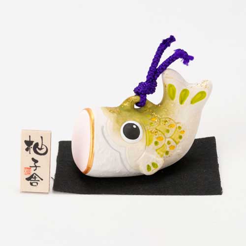 土鈴鯉のぼり　小・緑 (MK875)　瀬戸焼の皐月飾り　端午の節句・五月人形　Setoyaki Satsuki ornament