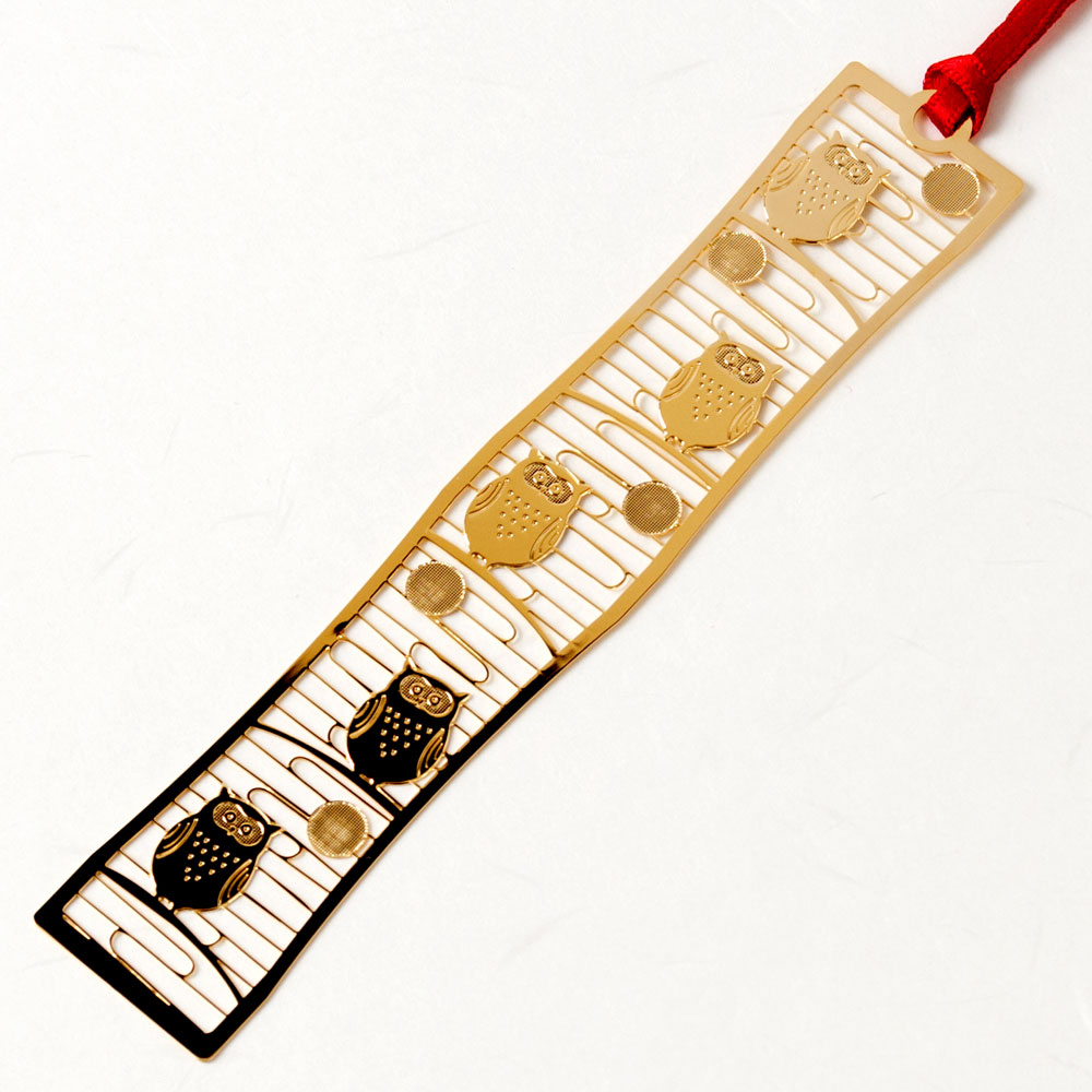 金の栞〈和柄ブックマーカー 福ふくろう〉WAG012|24K表面加工、縁起の良いふくろうを精密エッチングで描いた金属製ブックマーカー