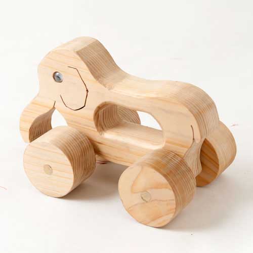 木のくるま　幼児向けおもちゃ　象1　埼玉県秩父の工芸品　Wooden toy car  Saitama chichibu craft