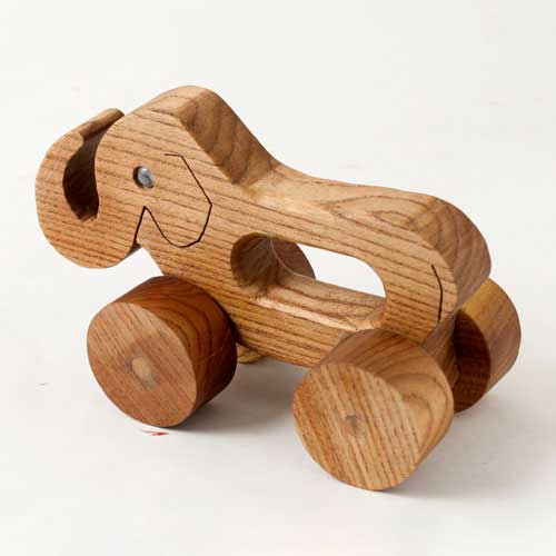 木のくるま　幼児向けおもちゃ　象3　埼玉県秩父の工芸品　Wooden toy car  Saitama chichibu craft|木の玩具|なつかしの玩具