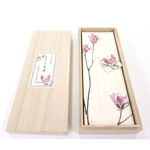 沓掛ろっか　桐箱花鳥箋　木蓮 (RKI-004)　包み香入りの美濃和紙一筆箋　和詩倶楽部　気軽なひとことを添えるミニ便箋　文香入り