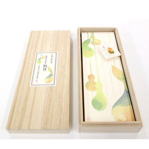 沓掛ろっか　桐箱花鳥箋　瓢箪 (RKI-005)　包み香入りの美濃和紙一筆箋　和詩倶楽部　気軽なひとことを添えるミニ便箋　文香入り