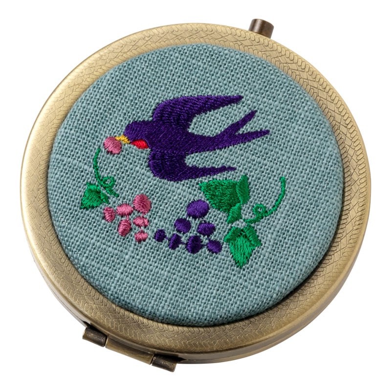 動物刺繍コンパクトミラー　ツバメ　スーベニール　Animal pattern embroidered compact mirror