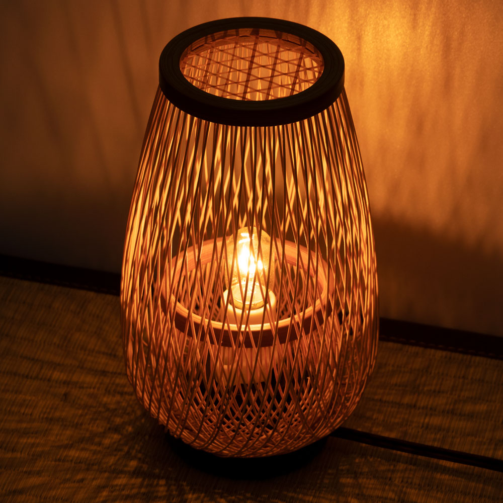駿河竹千筋細工　行燈　花のつぼ　行灯　静岡県伝統工芸品　Suruga-takesensuji-zaiku  Lantern made of bamboo sticks　職人が竹ひごを組んで千筋にして作