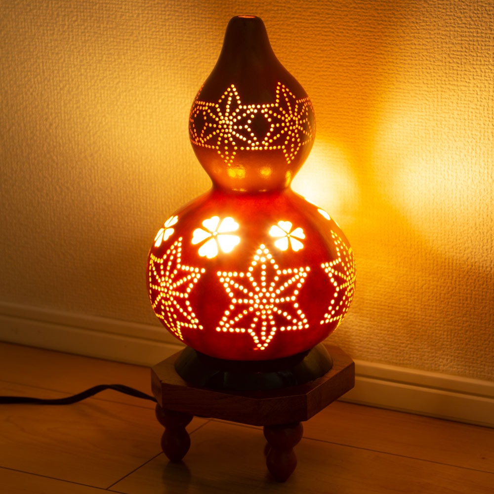 上州瓢箪 行灯 ランプシェード015 麻の葉小花紋 高さ33cm ひょうたんから作られたインテリアライト 群馬県の工芸品 作者:天笠修次 Lamp shade of gourd, Gunma craft