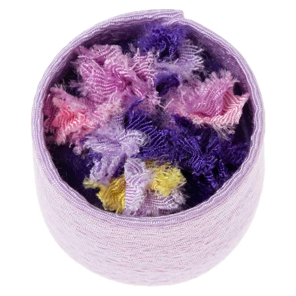 京都夢み屋〈ちりめん和菓子処・香の花 甘美〉藤つぼ KKN-46|藤の花のつぼみに見立てた、お香を忍ばせるちりめん細工の置物