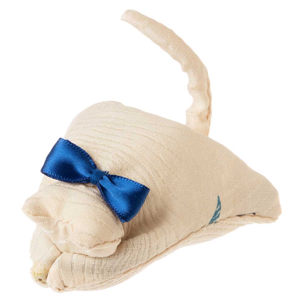 伏せねこクリップ15　猫洗濯ばさみ　就労継続支援事業所で製作した和柄アイテム　古布リサイクル品　和風　手作り